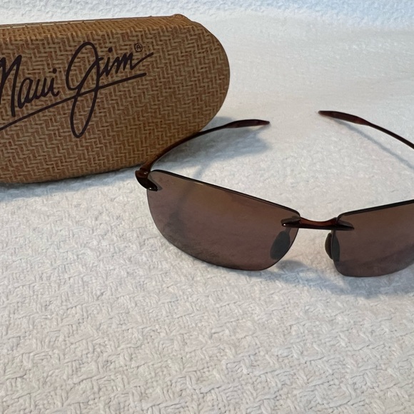 Maui Jim Ho’okipa Sunglasses - Picture 2 of 5